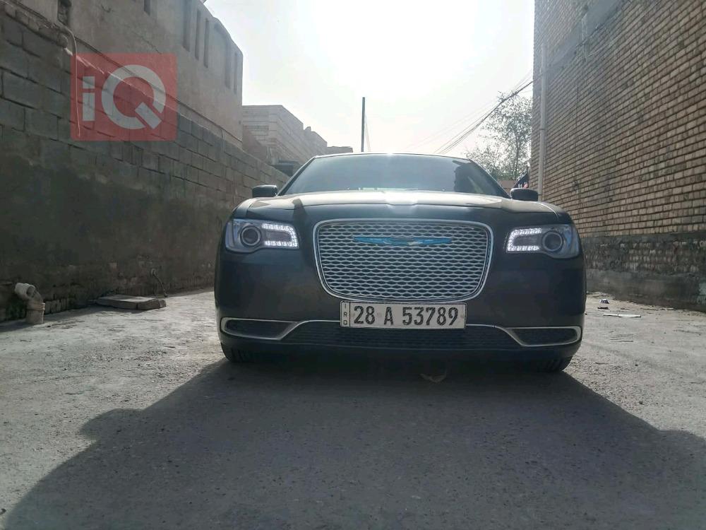 كرايسلر 300
